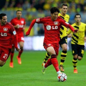  勒沃库森火力全开登顶，横扫波鸿显王者风范