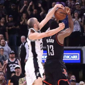  那不勒斯替补前锋建功，终场前绝杀助球队险胜蒙扎